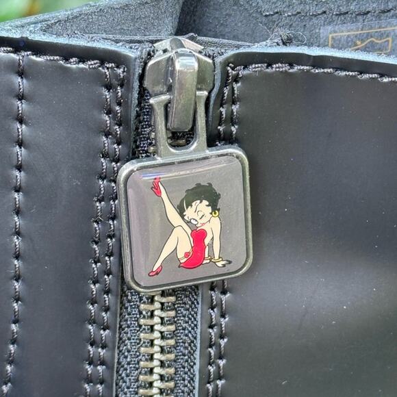 NEW Dr. Martens Black Betty Boop Jadon Boots Women's Size 8 US / 6 UK NIB - Picture 8 of 16